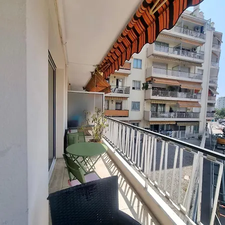 Velasquez A Apartamento