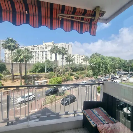 Apartamento Velasquez A *